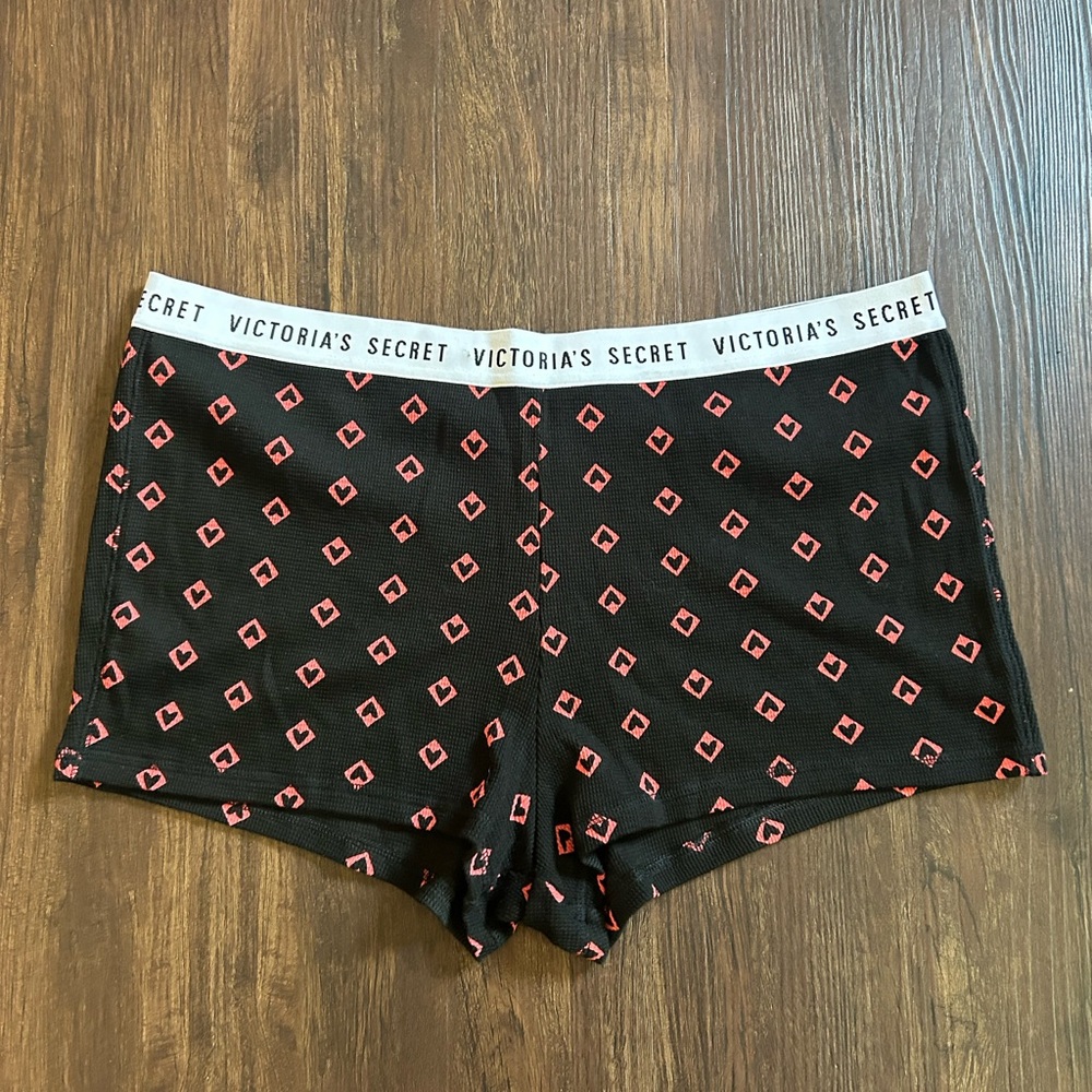 Victoria's Secret pajamas Black Shorts with heart Patterns
